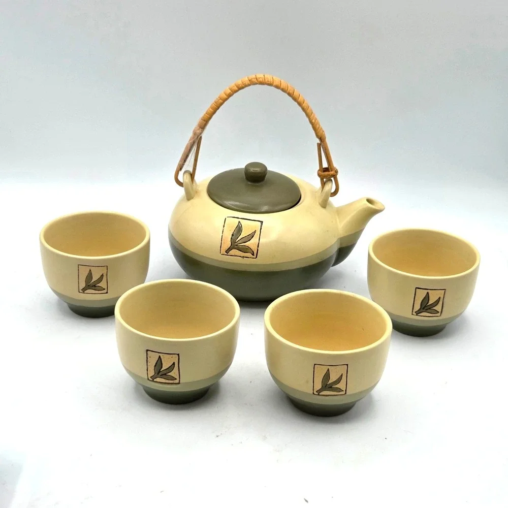 Agatha's Bester‎ TeaPot Crown Ceramics Tri Tone Green Wicker Handle with 4 cups